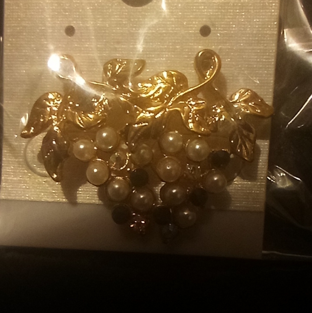 Elegant Gold and Pearl Earrings
